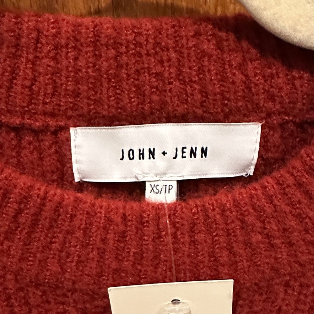 John + Jenn Burgundy and Pink Crew Neck Sweater​ - Picture 2 of 8